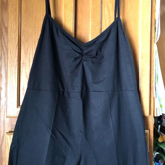 NWT PRETTY LITTLE THING Strappy Minimalist Skinny Jumpsuit - Plus Size 20 - Picture 5 of 14